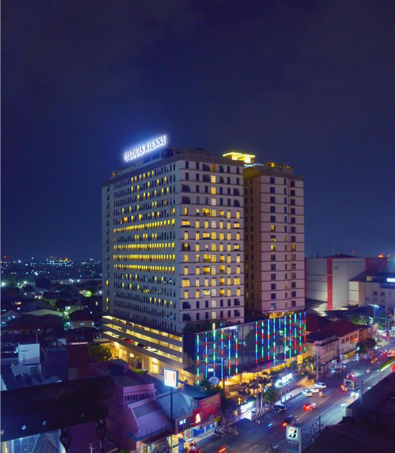 Louis Kienne Hotel Pemuda Semarang Eksteriør bilde