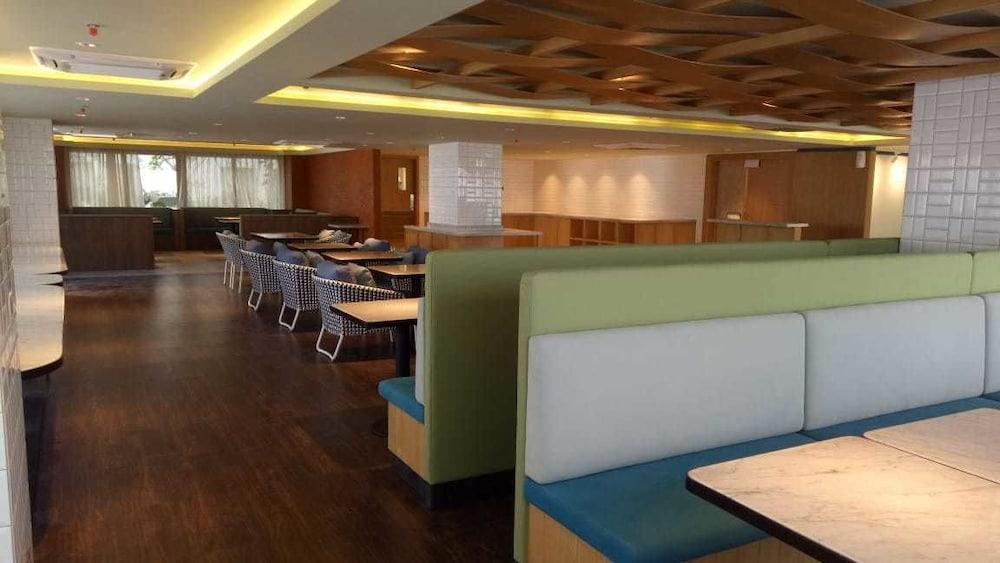 Louis Kienne Hotel Pemuda Semarang Eksteriør bilde