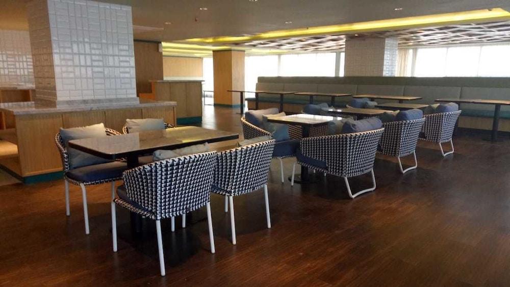 Louis Kienne Hotel Pemuda Semarang Eksteriør bilde