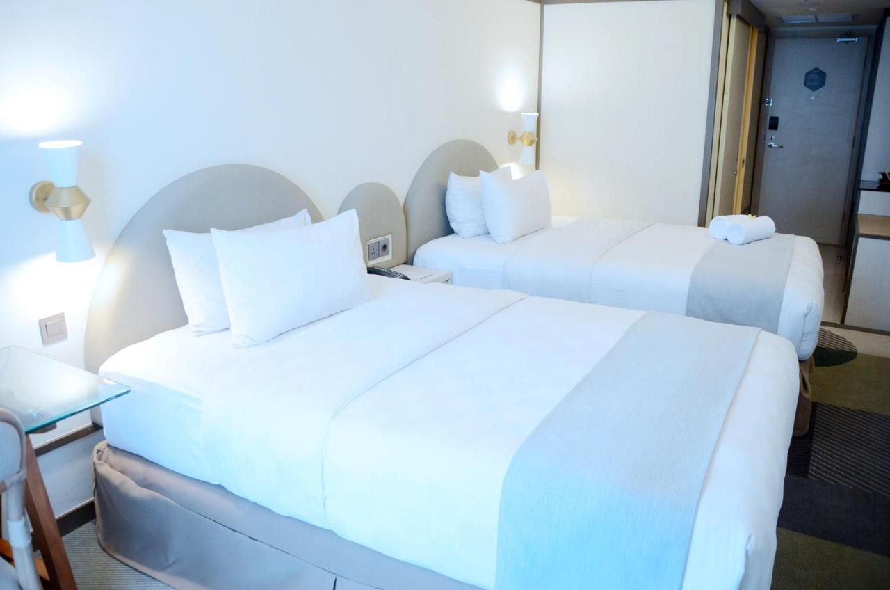 Louis Kienne Hotel Pemuda Semarang Eksteriør bilde