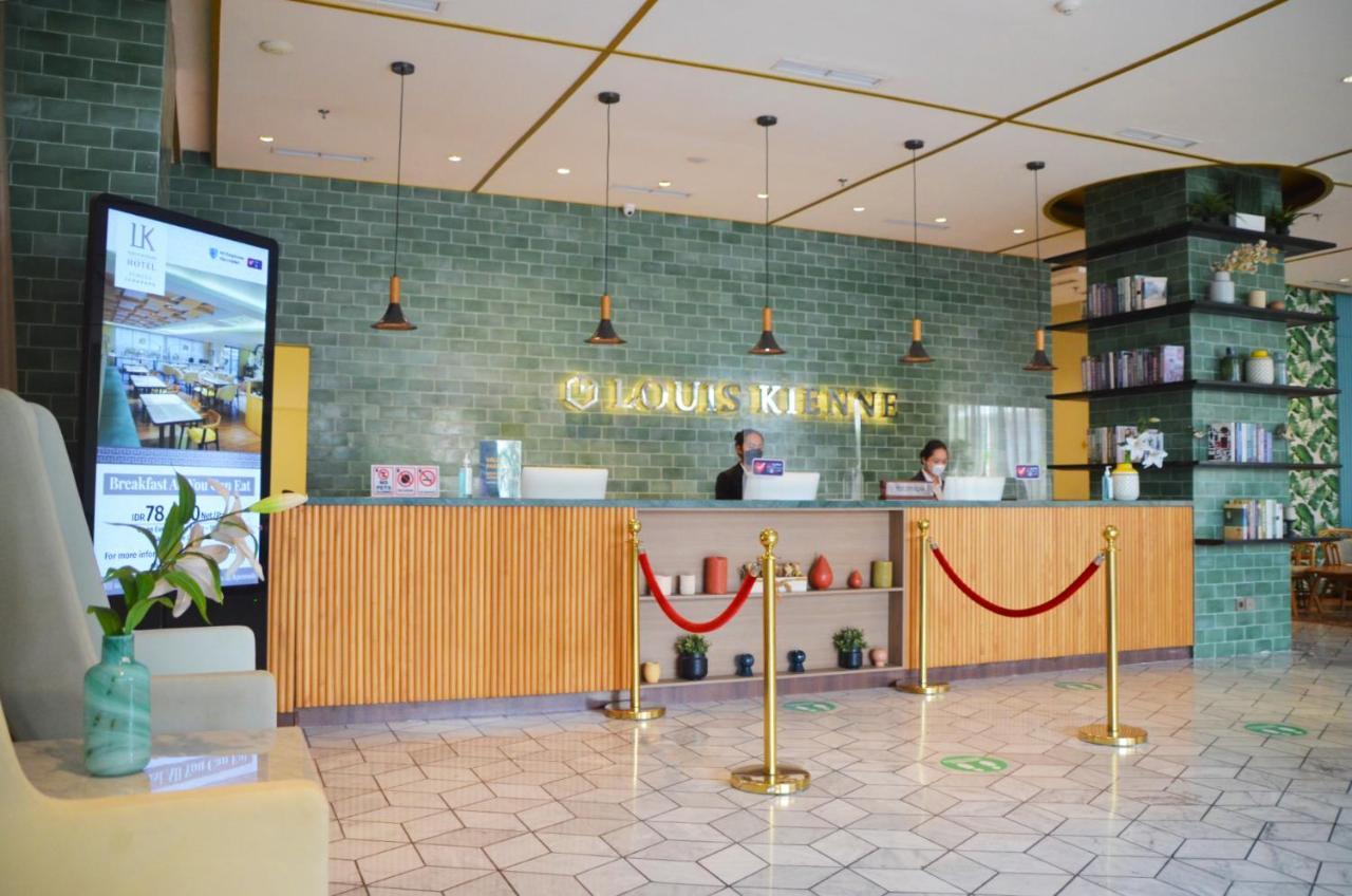 Louis Kienne Hotel Pemuda Semarang Eksteriør bilde