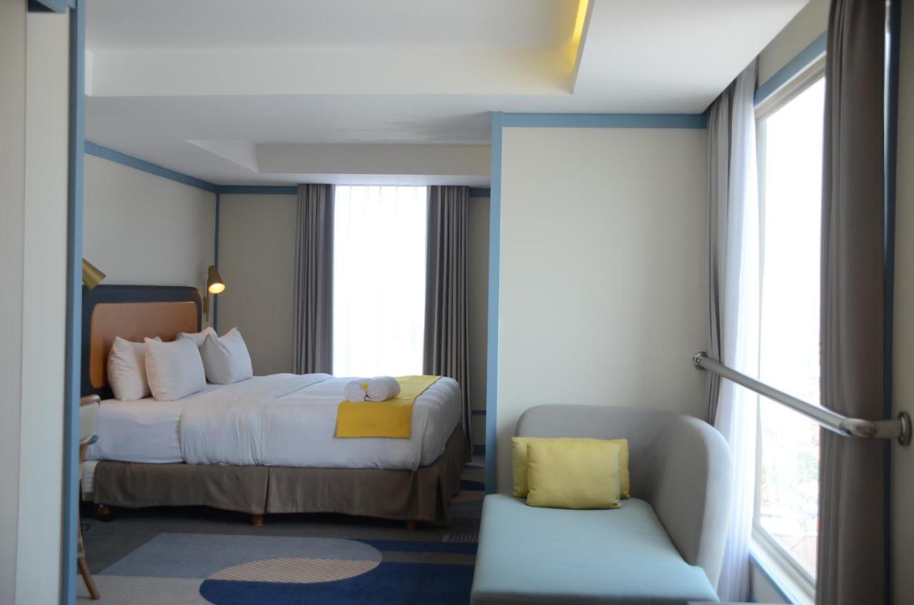 Louis Kienne Hotel Pemuda Semarang Eksteriør bilde