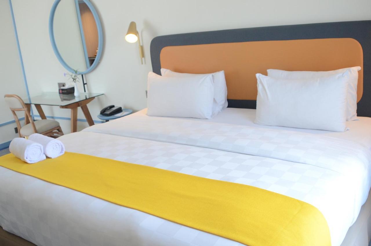 Louis Kienne Hotel Pemuda Semarang Eksteriør bilde