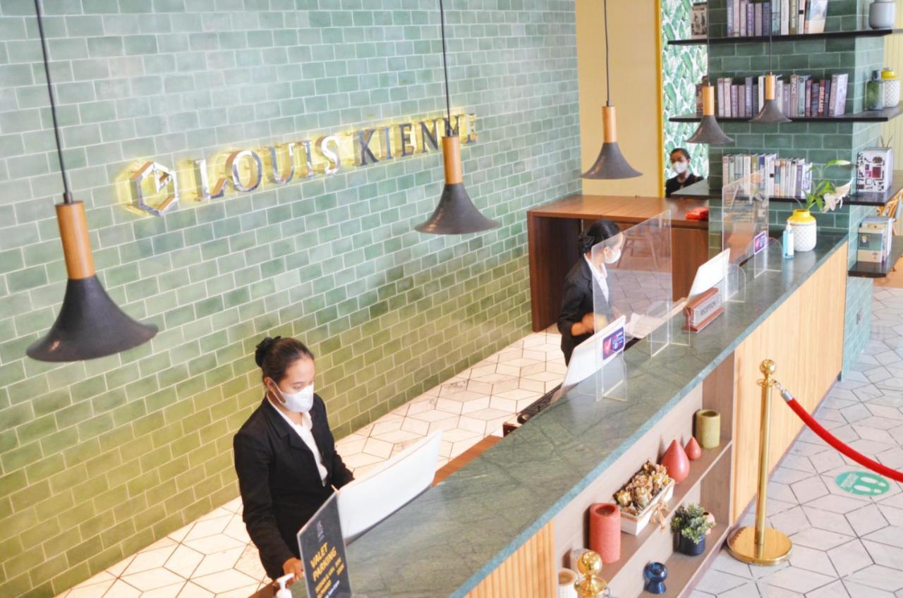 Louis Kienne Hotel Pemuda Semarang Eksteriør bilde