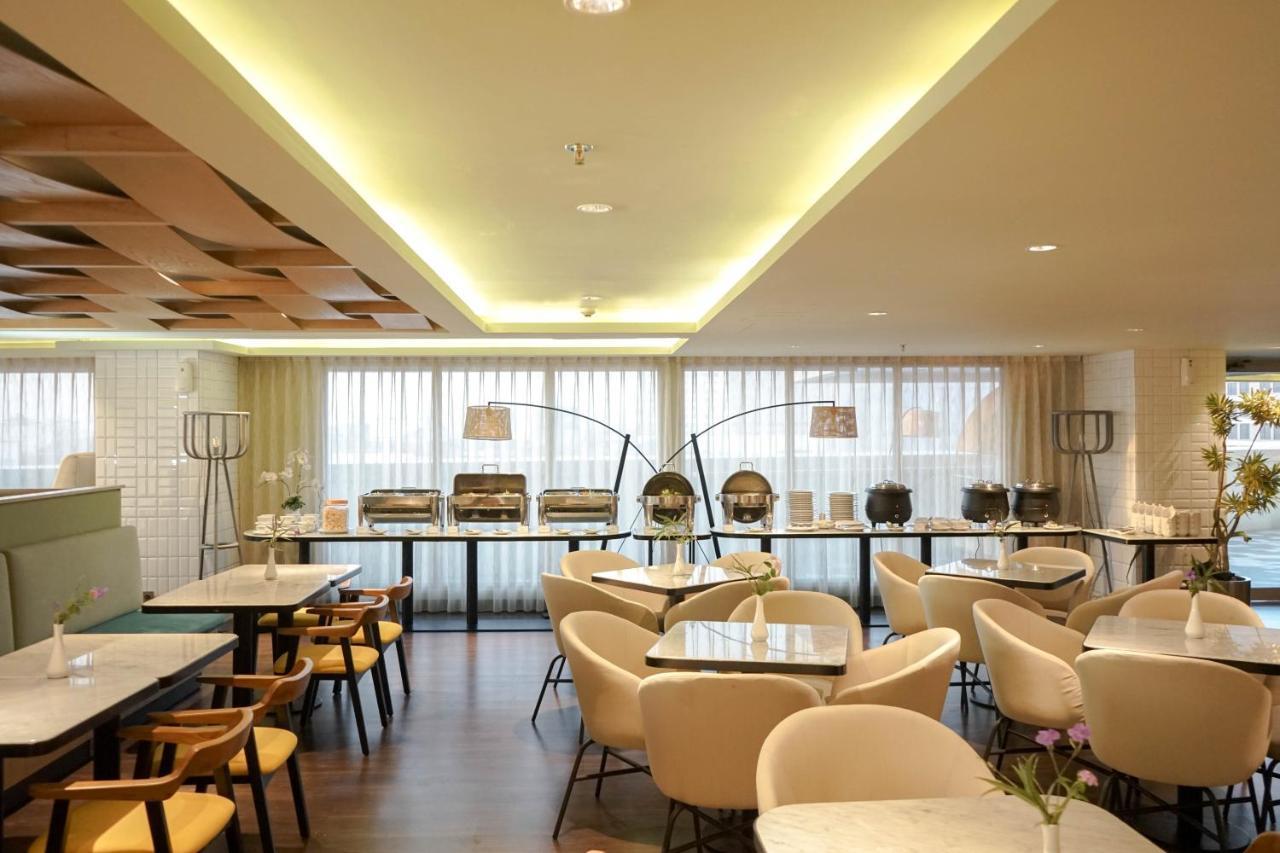 Louis Kienne Hotel Pemuda Semarang Eksteriør bilde